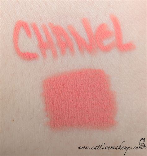 chanel lip definer 94 nectarine|Chanel le crayon lip definer.